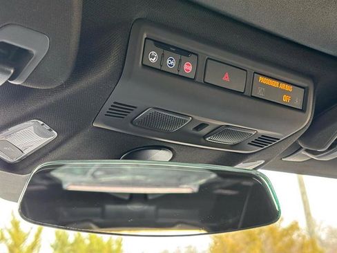 Used 2022 Chevrolet Corvette Stingray Coupe w/ 1LT image 26