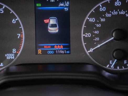 Certified 2025 Toyota Corolla SE FWD image 40