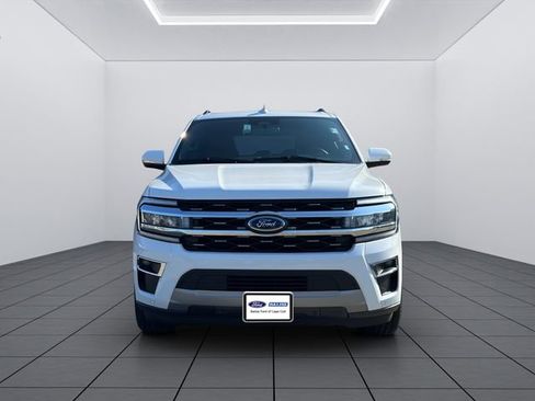 Used 2024 Ford Expedition Limited image 1