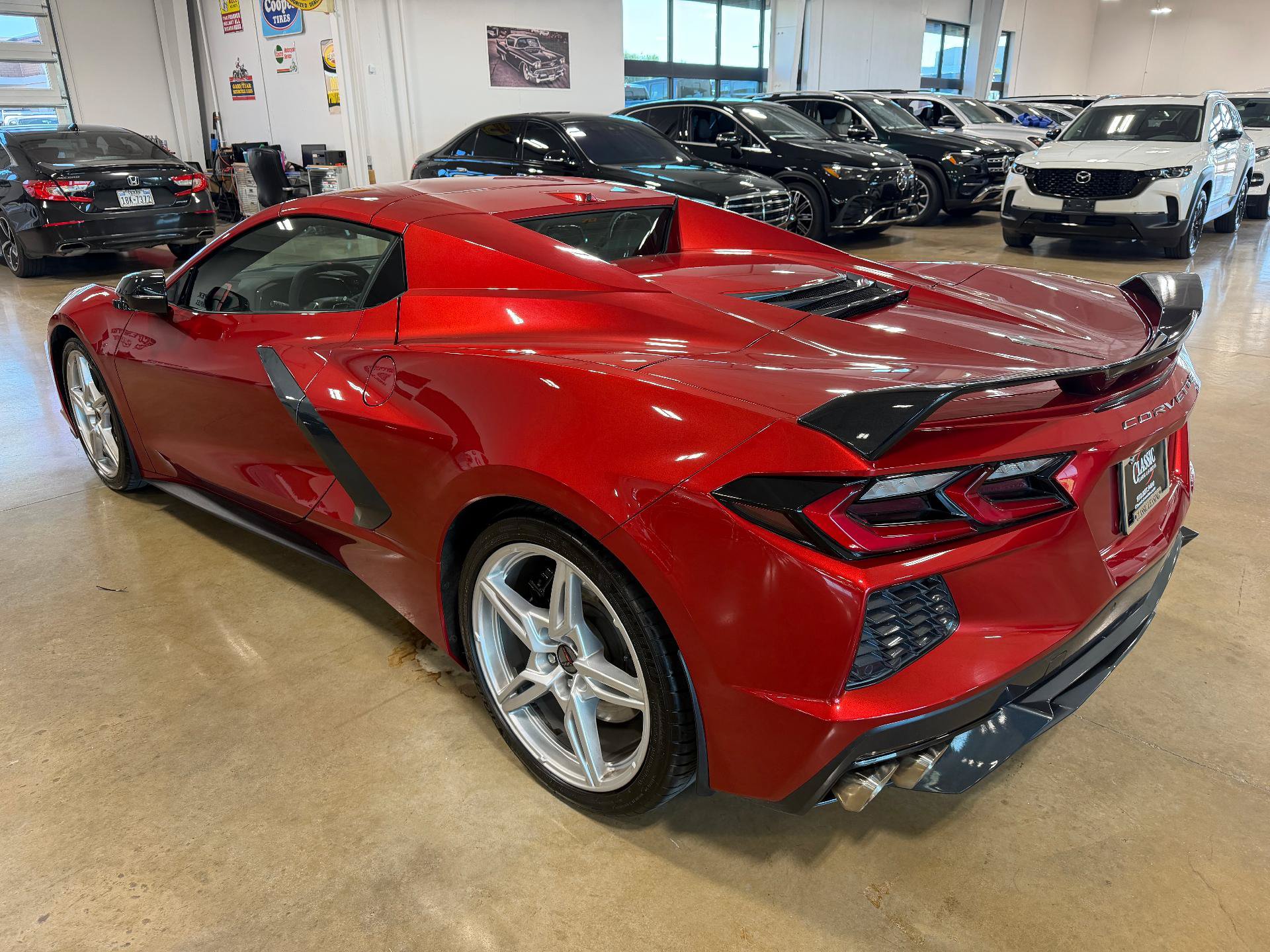 Used 2023 Chevrolet Corvette Stingray Preferred Conv w/ Z51 Performance Package RWD image 34