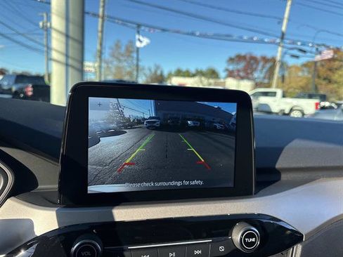 Used 2022 Ford Escape SEL image 19