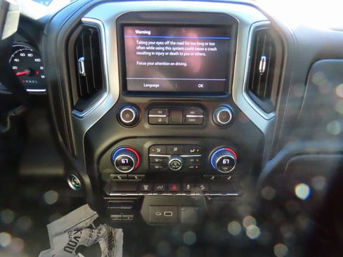 Used 2023 Chevrolet Silverado 2500 LT w/ Convenience Package image 24