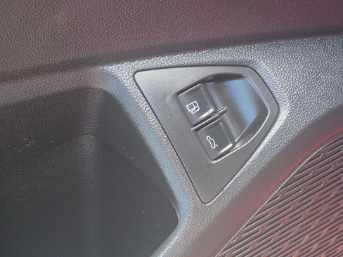 Used 2021 Volkswagen Jetta SE image 40