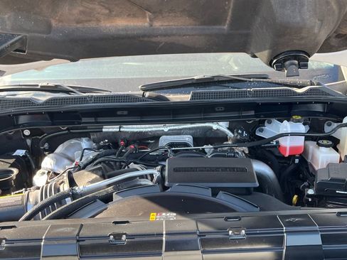 Used 2024 GMC Sierra 2500 SLT w/ SLT Convenience Package image 12