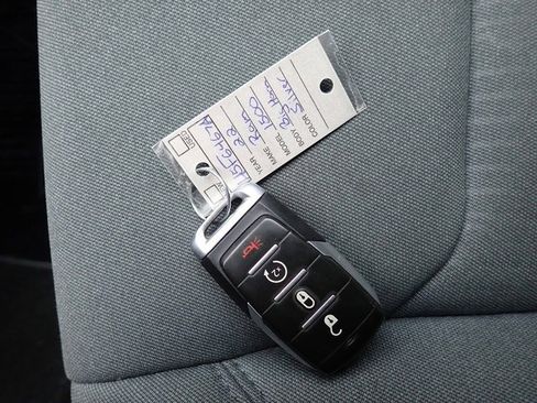 Used 2022 RAM 1500 Big Horn image 30