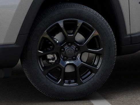 New 2026 Jeep Compass Latitude image 8