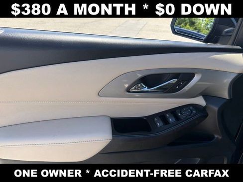 Used 2023 Chevrolet Traverse LS AWD/4WD image 10