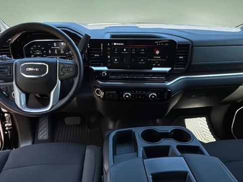 Used 2025 GMC Sierra 1500 Elevation image 16