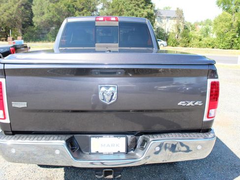 Used 2016 RAM 2500 Laramie w/ Convenience Group AWD/4WD image 6