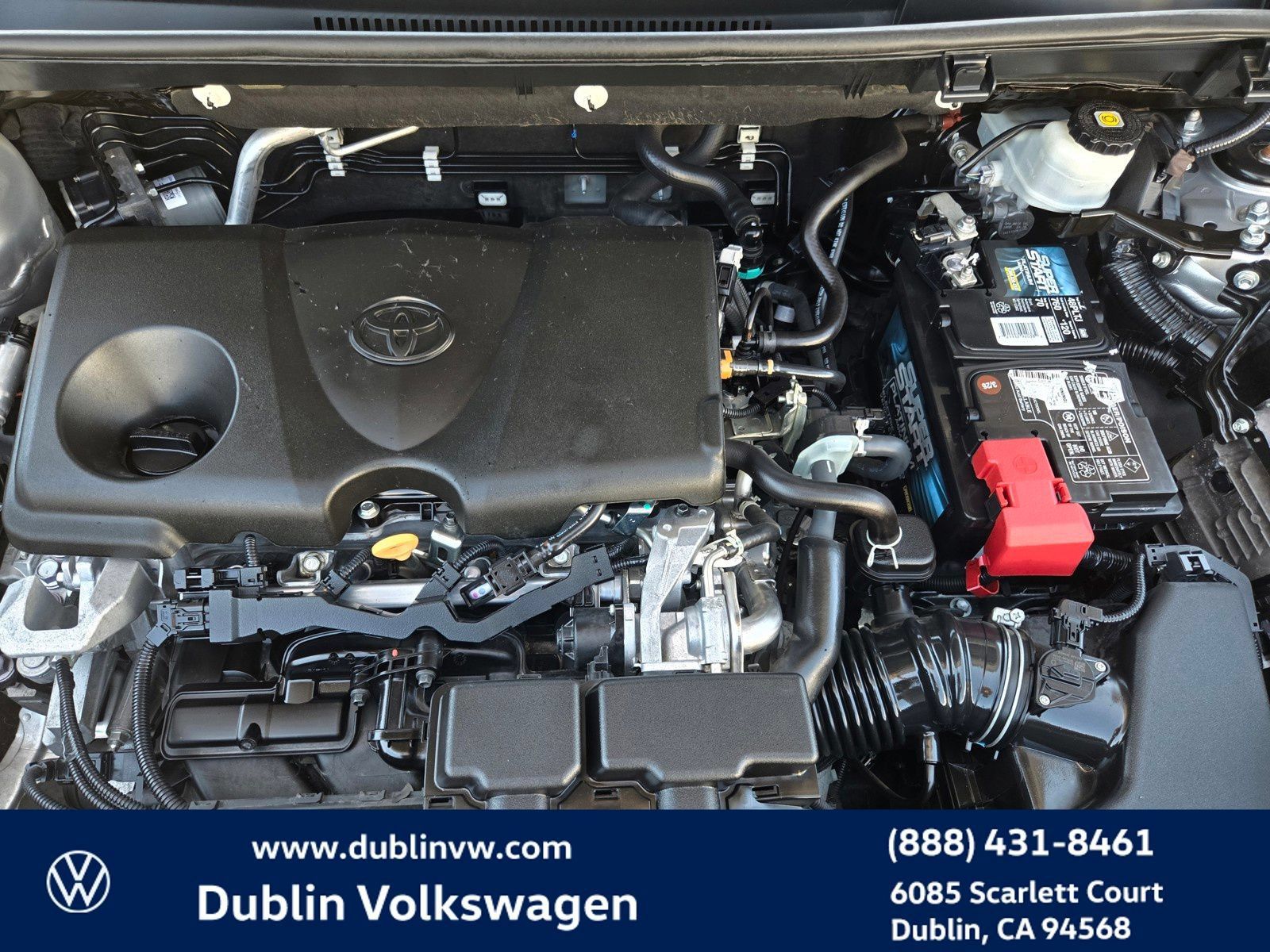 Used 2021 Toyota RAV4 XLE w/ Convenience Package FWD image 25