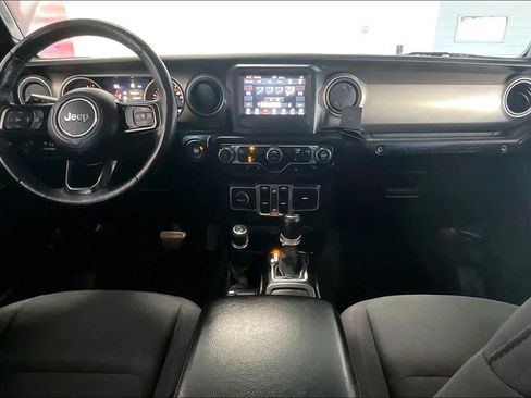 Used 2018 Jeep Wrangler Unlimited Sport S image 7