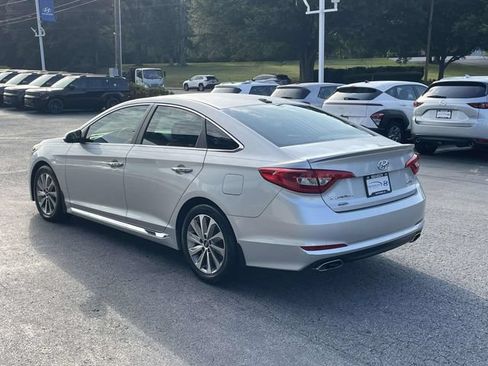 Used 2017 Hyundai Sonata Sport w/ Value Edition Package 02 FWD image 4