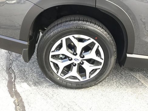 Used 2024 Subaru Forester Premium image 21