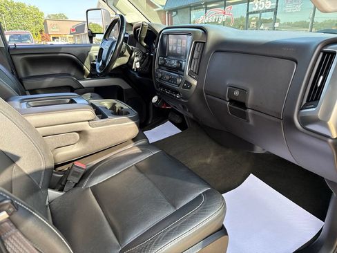 Used 2016 Chevrolet Silverado 2500 LT w/ Midnight Edition AWD/4WD image 38