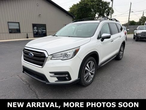 Used 2019 Subaru Ascent Touring w/ Popular Package #3 AWD/4WD image 1