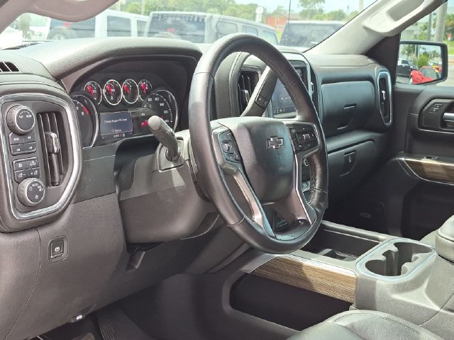 Used 2020 Chevrolet Silverado 1500 RST AWD/4WD image 10