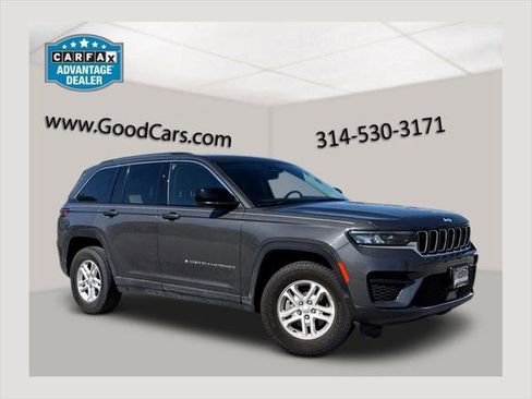 Certified 2023 Jeep Grand Cherokee Laredo RWD image 1