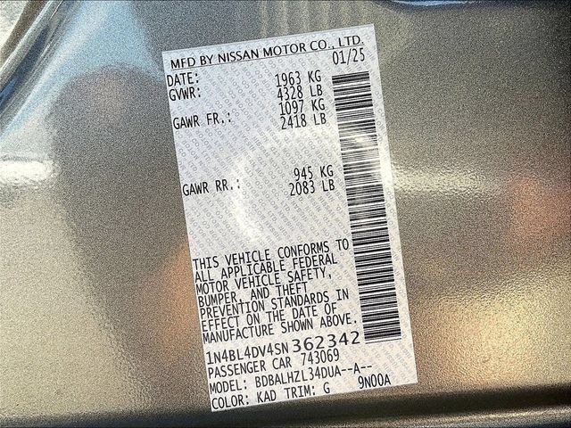 Used 2025 Nissan Altima 2.5 SV FWD image 20