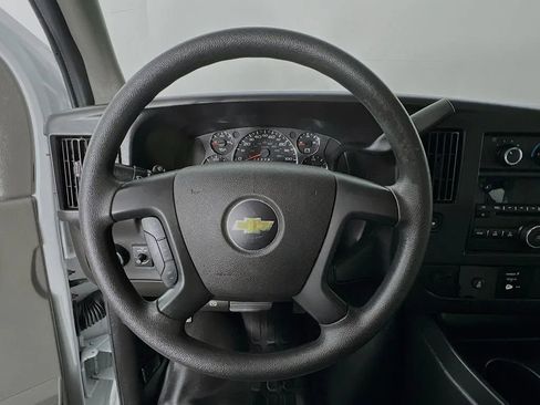 Used 2015 Chevrolet Express 2500 Work Van image 12
