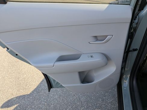 Used 2024 Hyundai Kona SEL image 26