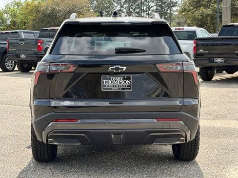 New 2026 Chevrolet Equinox ACTIV image 3