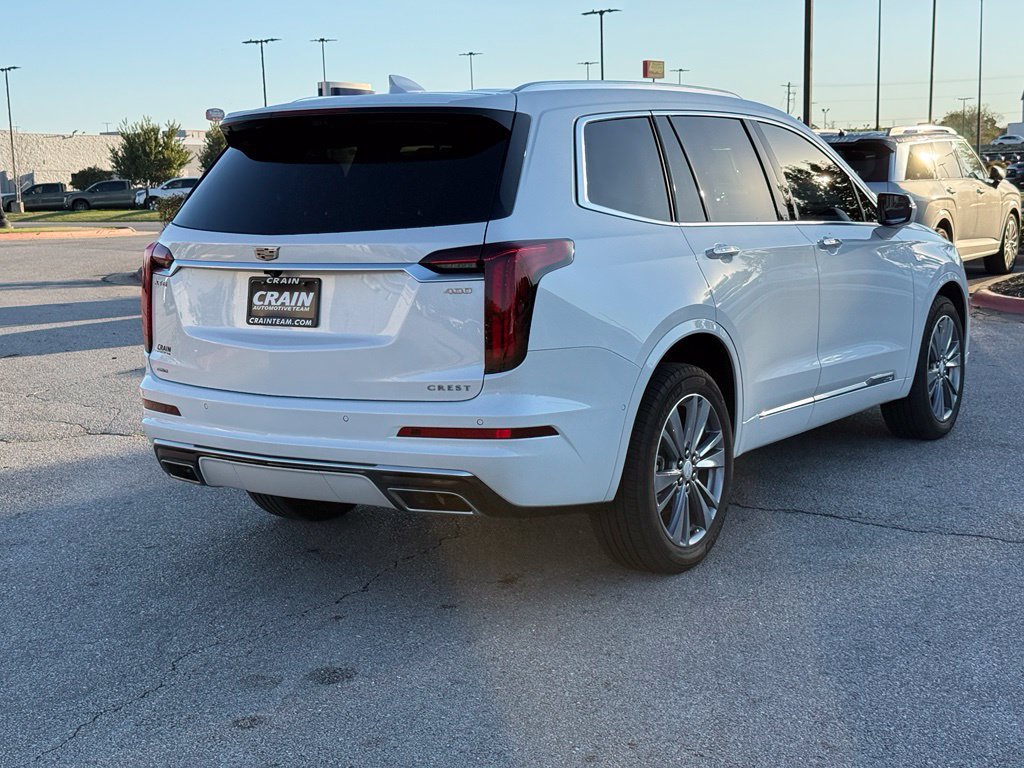 Used 2024 Cadillac XT6 Premium Luxury w/ Platinum Package AWD/4WD image 7