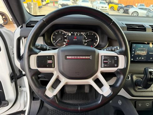 Used 2023 Land Rover Defender 110 S AWD/4WD image 37