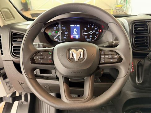 Used 2024 RAM ProMaster 2500 w/ Safety Group FWD image 18