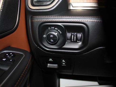 Used 2021 RAM 1500 Limited image 29