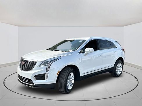 New 2025 Cadillac XT5 Luxury image 10