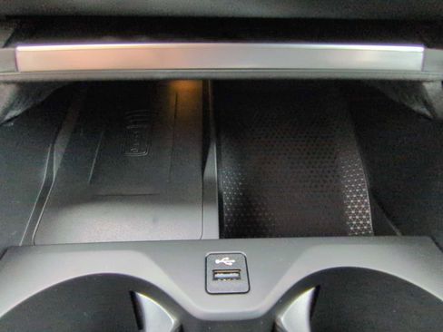 New 2026 BMW X6 xDrive40i w/ Climate Comfort Package image 34