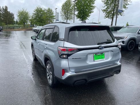 Used 2025 Subaru Forester Touring AWD/4WD image 9