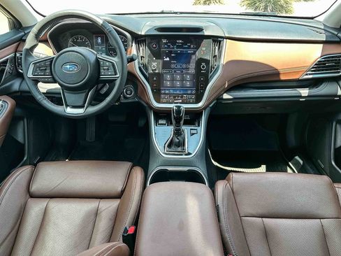 Used 2024 Subaru Outback Touring AWD/4WD image 11