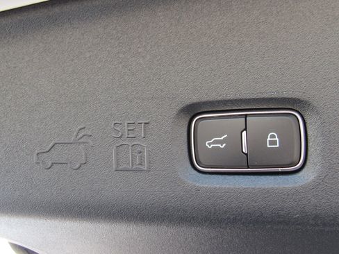 New 2025 Lincoln Navigator Reserve w/ Jet Appearance Package image 6