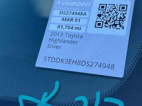 Used 2013 Toyota Highlander Limited image 23