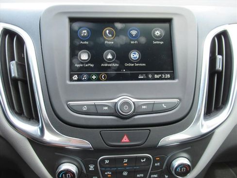 Used 2019 Chevrolet Equinox LT FWD image 24