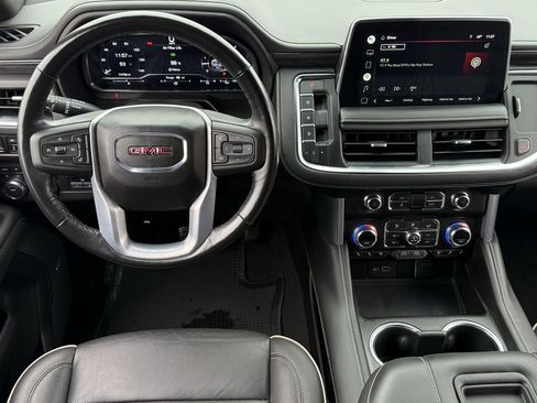 Used 2022 GMC Yukon SLT w/ SLT Luxury Package AWD/4WD image 11