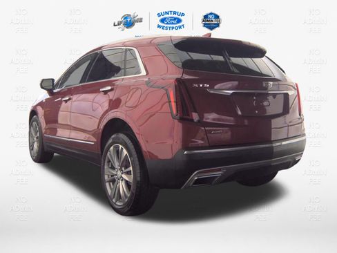 Used 2024 Cadillac XT5 Premium Luxury w/ LPO, Floor Liner Package AWD/4WD image 4