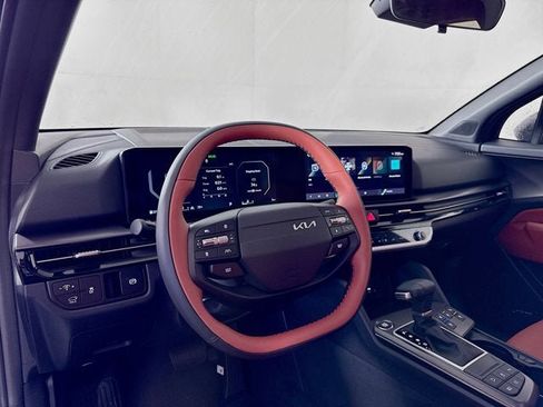 New 2026 Kia Sportage SX image 11