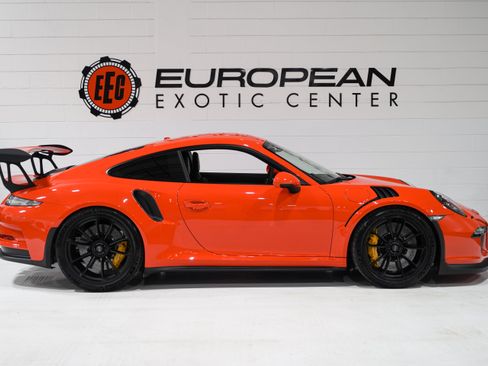 Used 2016 Porsche 911 GT3 RS RWD image 6