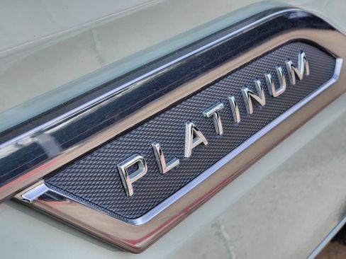 Used 2025 Toyota Sequoia Platinum image 10