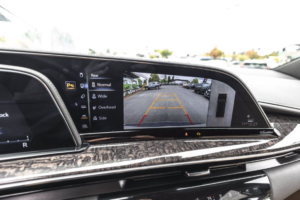 Used 2023 Cadillac Escalade Premium Luxury w/ Touring Package AWD/4WD image 18