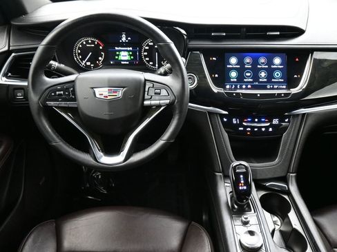 Used 2021 Cadillac XT6 Premium Luxury image 6