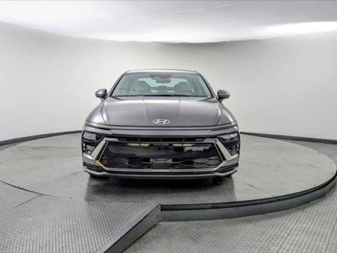 Used 2025 Hyundai Sonata SEL FWD image 12