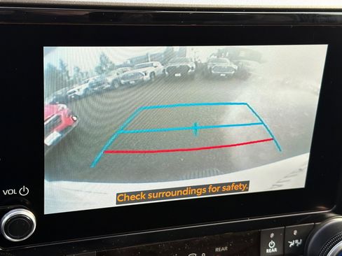 New 2026 Toyota Highlander XLE image 17