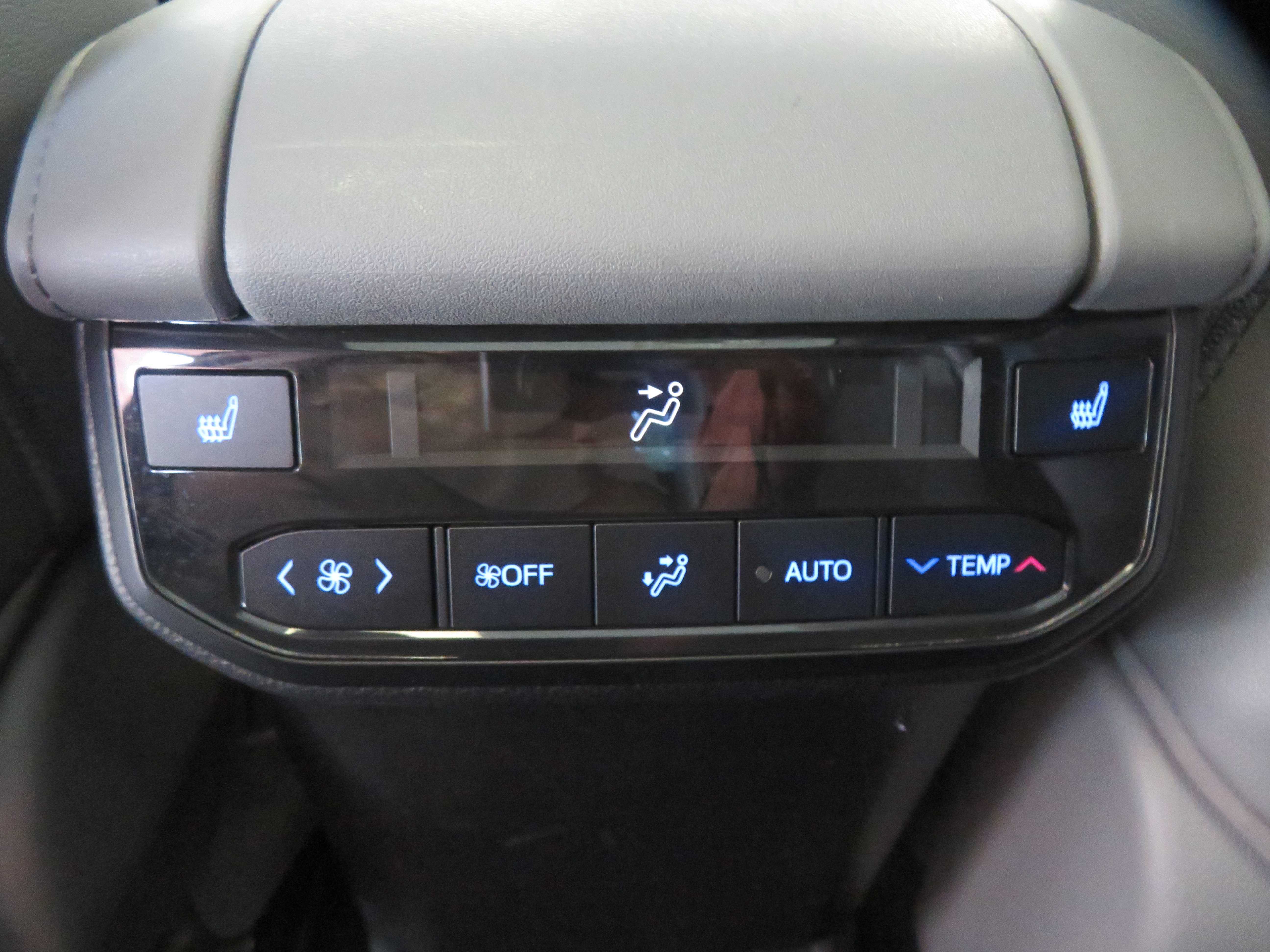Used 2021 Toyota Highlander Platinum FWD image 61