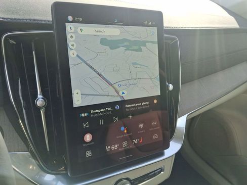 New 2026 Volvo XC90 B6 Ultra w/ Lounge Package image 16