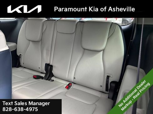 New 2026 Kia Carnival EX FWD image 22