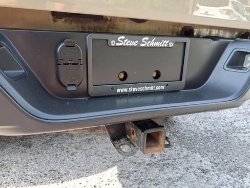 Used 2022 Jeep Gladiator Sport AWD/4WD image 21