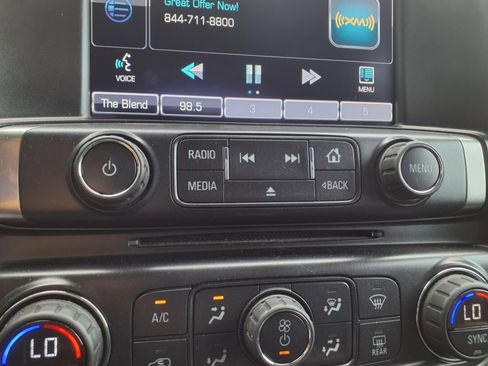 Used 2015 Chevrolet Silverado 2500 LT w/ LT Convenience Package image 14